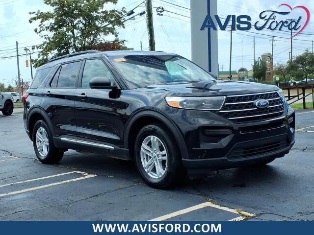 2023 Ford Explorer XLT — photo 1 of 13