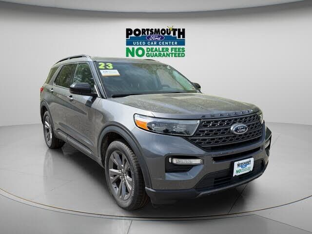 2023 Ford Explorer XLT — photo 1 of 1