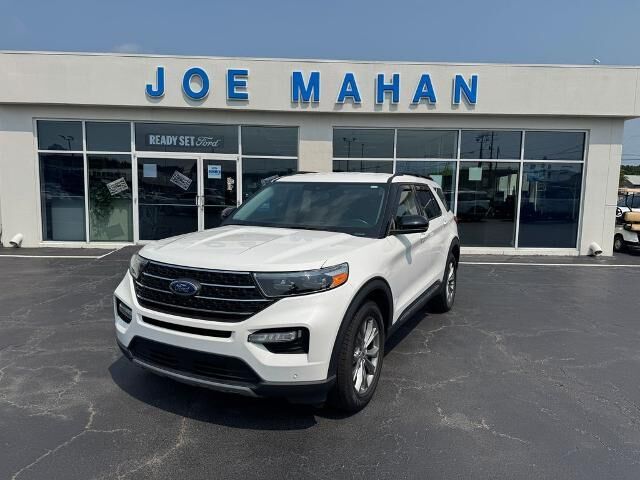 2023 Ford Explorer XLT — photo 1 of 13