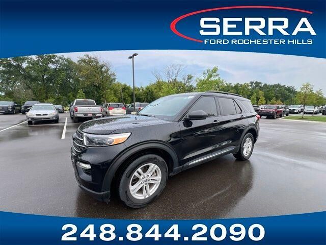 2023 Ford Explorer XLT — photo 1 of 39