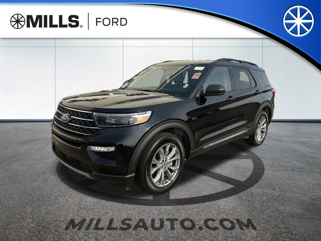 2024 Ford Explorer XLT — photo 1 of 4