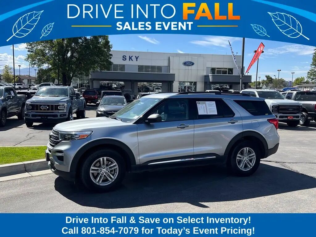 2024 Ford Explorer XLT — photo 1 of 13