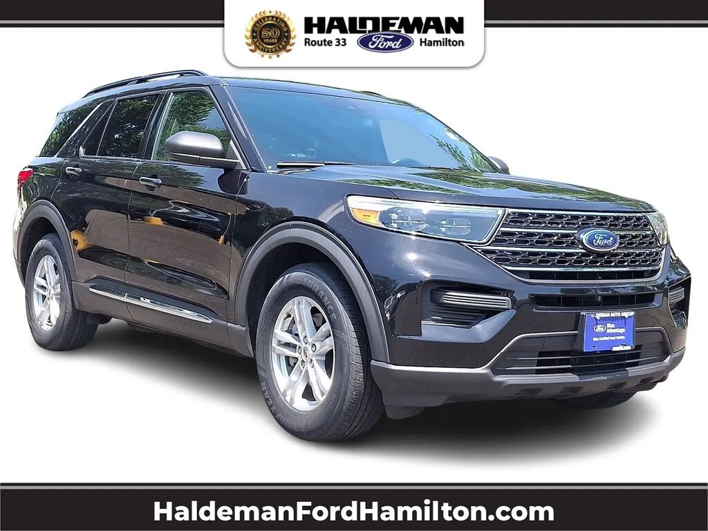 2020 Ford Explorer XLT — photo 1 of 13