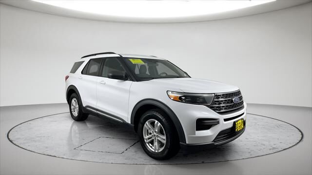 2020 Ford Explorer XLT — photo 1 of 26