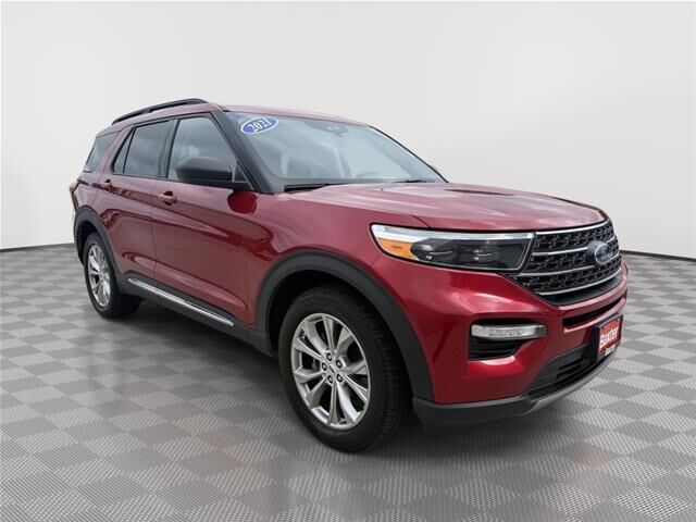 2021 Ford Explorer XLT — photo 1 of 13