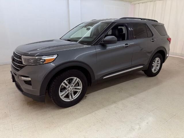 2022 Ford Explorer XLT — photo 1 of 13