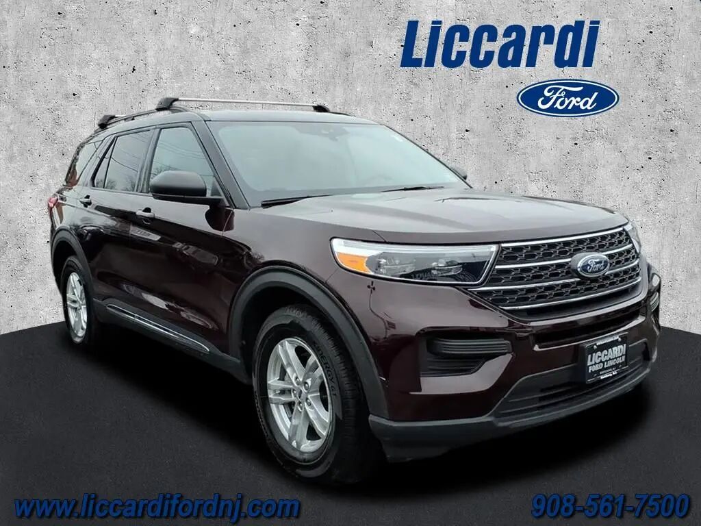 2023 Ford Explorer XLT — photo 1 of 26