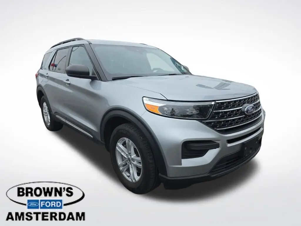 2023 Ford Explorer XLT — photo 1 of 21