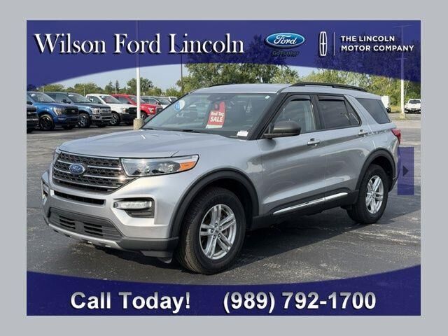 2023 Ford Explorer XLT — photo 1 of 13