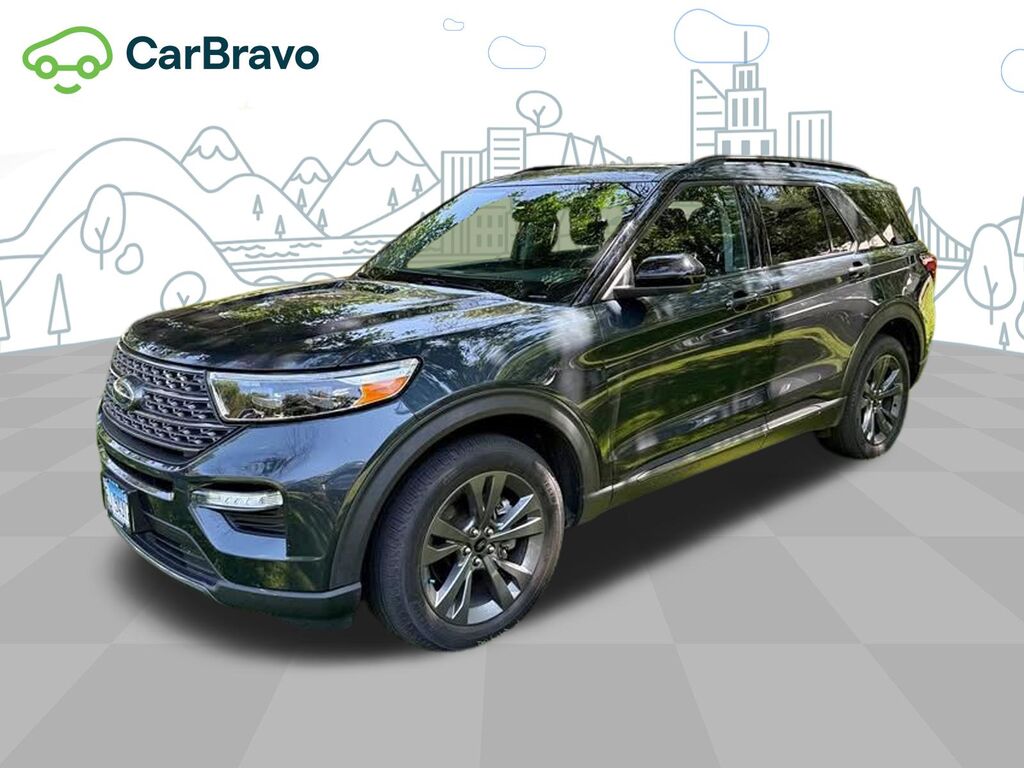 2023 Ford Explorer XLT — photo 1 of 7