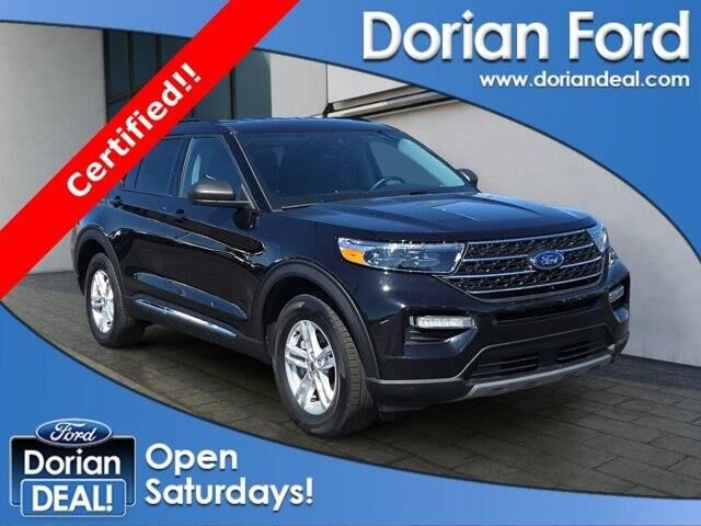 2023 Ford Explorer XLT — photo 1 of 13