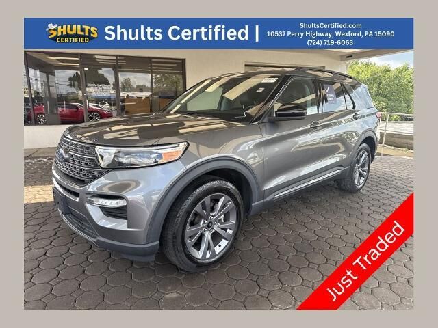 2023 Ford Explorer XLT — photo 1 of 26