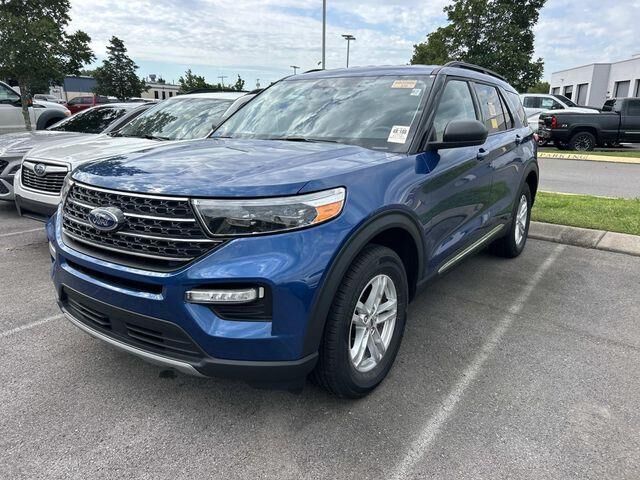 2023 Ford Explorer XLT — photo 1 of 26