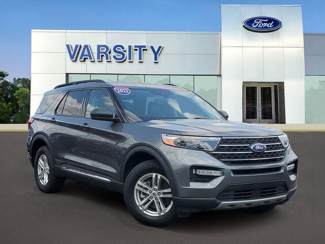 2023 Ford Explorer XLT — photo 1 of 26