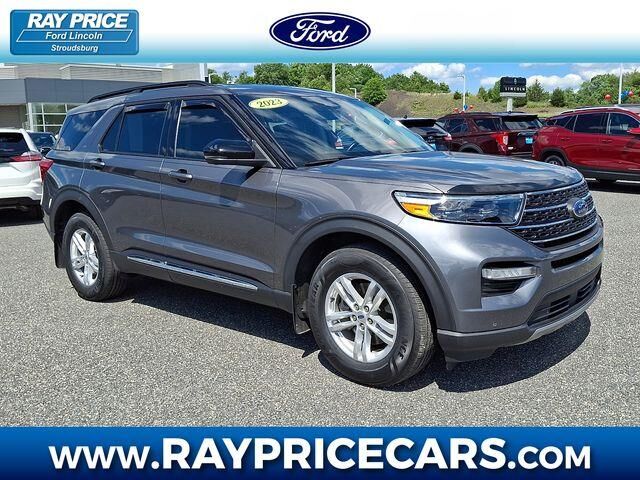 2023 Ford Explorer XLT — photo 1 of 26