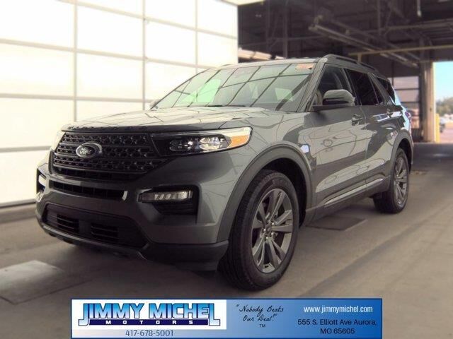 2023 Ford Explorer XLT — photo 1 of 7