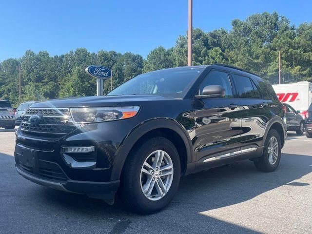 2024 Ford Explorer XLT — photo 1 of 26