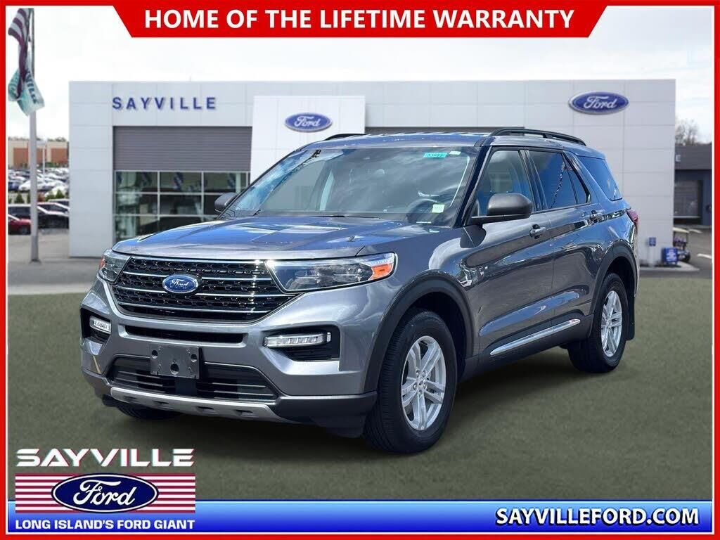 2024 Ford Explorer XLT — photo 1 of 14