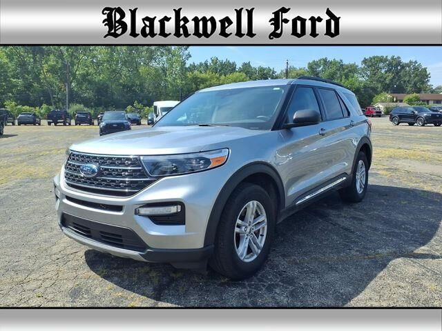 2024 Ford Explorer XLT — photo 1 of 26