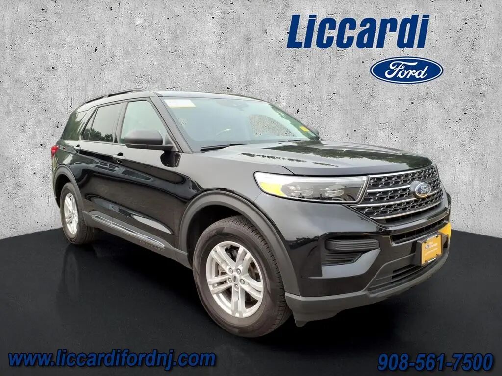 2024 Ford Explorer XLT — photo 1 of 22