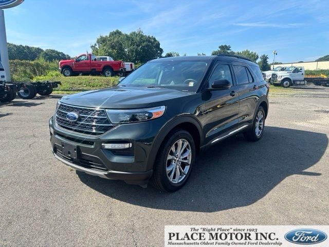 2024 Ford Explorer XLT — photo 1 of 26