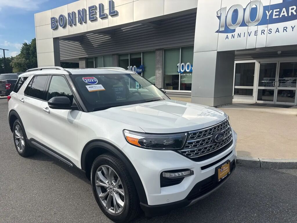 2023 Ford Explorer Limited — photo 1 of 13