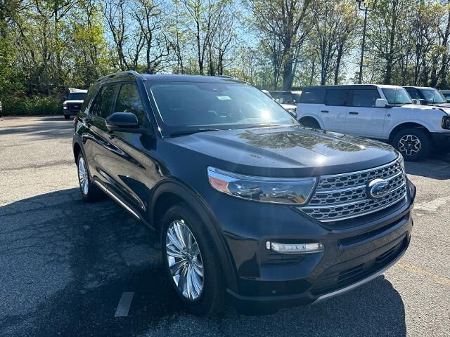 2024 Ford Explorer Limited — photo 1 of 26
