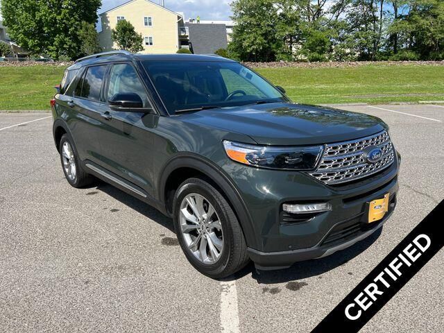 2023 Ford Explorer Limited — photo 1 of 13
