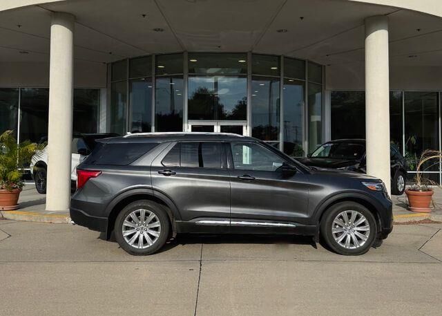 2020 Ford Explorer Limited — photo 1 of 3