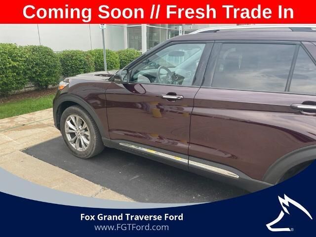 2023 Ford Explorer Limited — photo 1 of 2