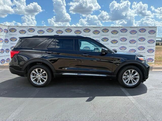 2024 Ford Explorer Limited — photo 1 of 26
