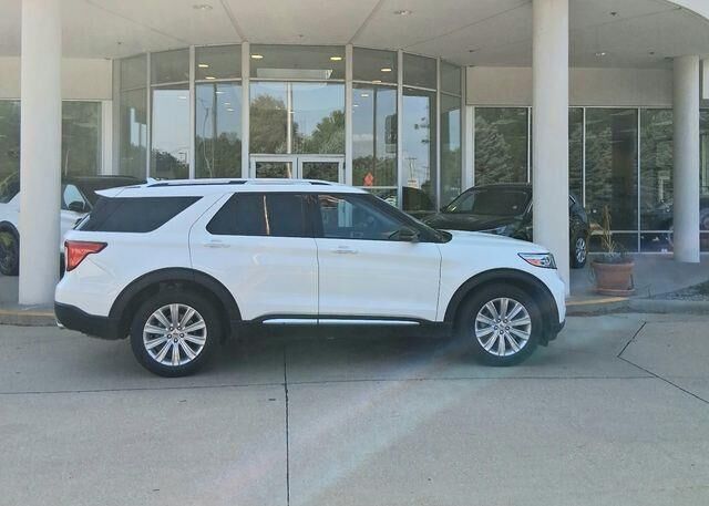 2022 Ford Explorer Limited — photo 1 of 26