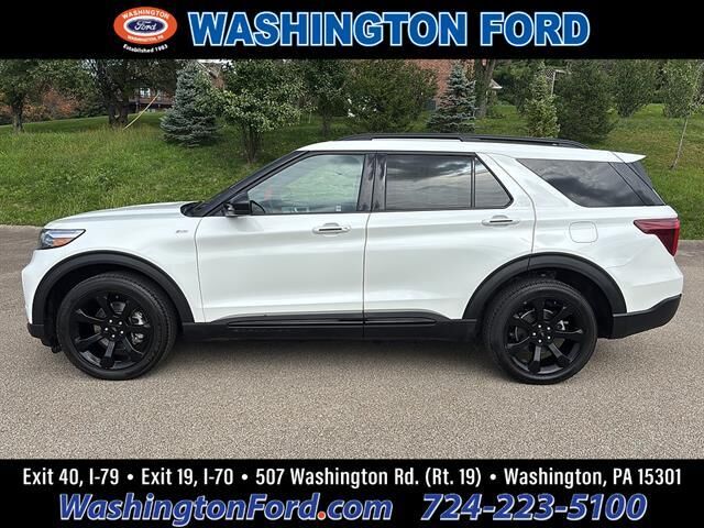 2024 Ford Explorer ST-Line