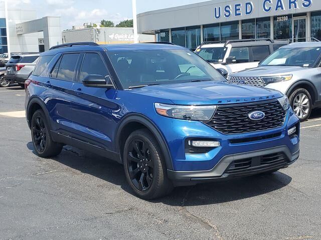 2023 Ford Explorer ST-Line — photo 1 of 13