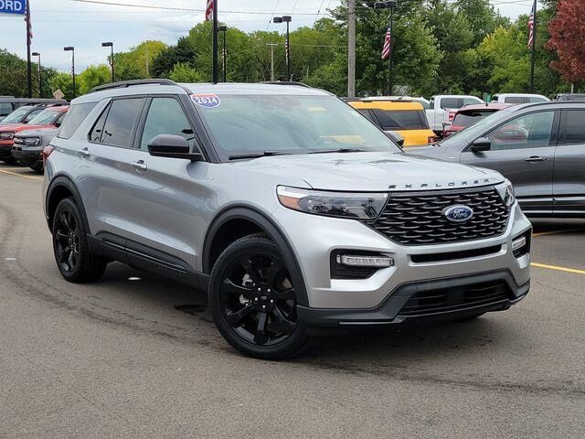2024 Ford Explorer ST-Line