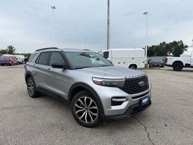 2022 Ford Explorer ST-Line — photo 1 of 26