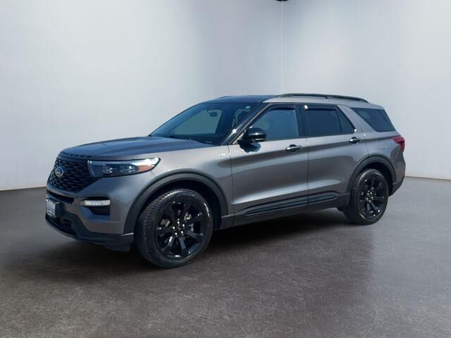 2023 Ford Explorer ST-Line — photo 1 of 13