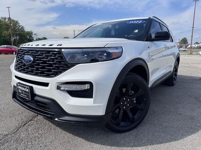 2024 Ford Explorer ST-Line — photo 1 of 13