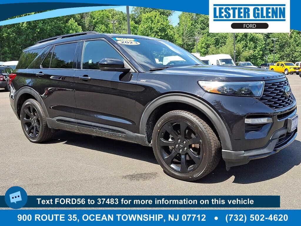 2023 Ford Explorer ST-Line — photo 1 of 1