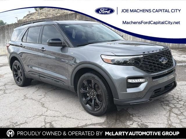 2024 Ford Explorer ST-Line — photo 1 of 26