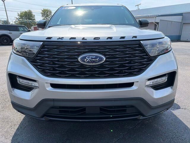 2024 Ford Explorer ST-Line