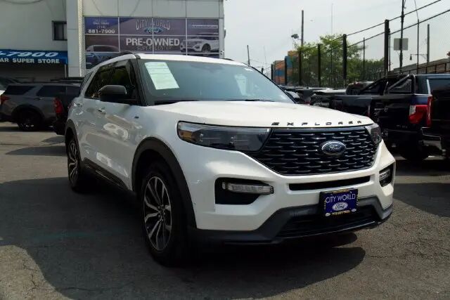 2022 Ford Explorer ST-Line