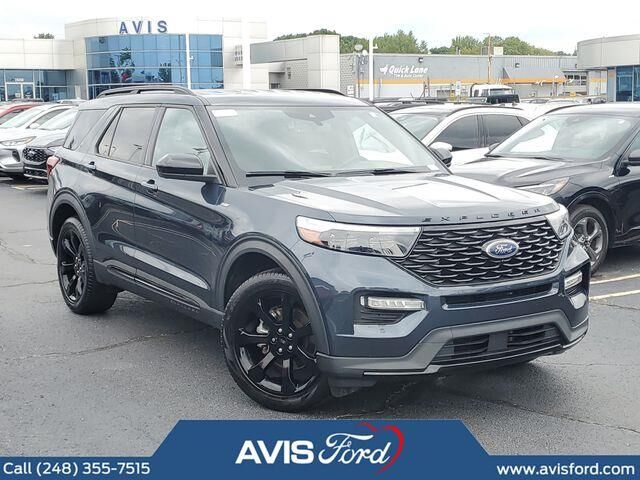 2023 Ford Explorer ST-Line — photo 1 of 39