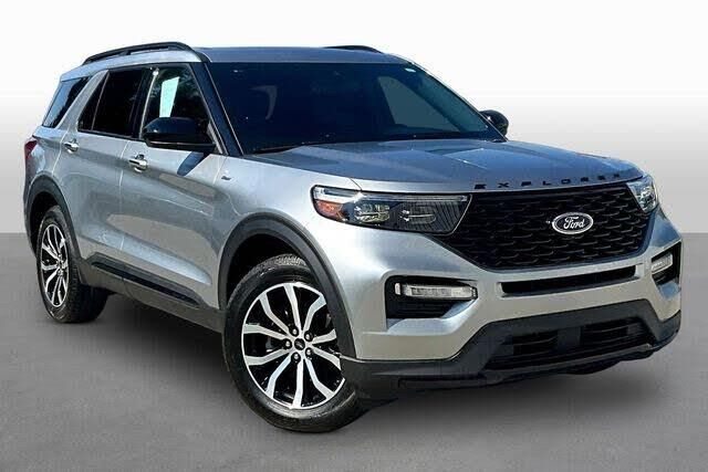 2023 Ford Explorer ST-Line — photo 1 of 1