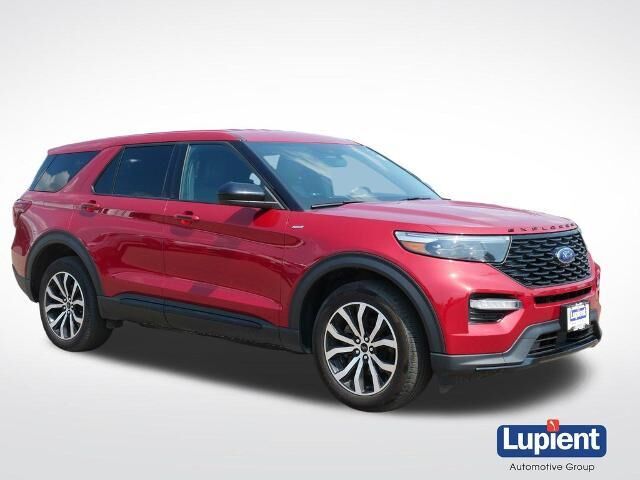 2022 Ford Explorer ST-Line — photo 1 of 26