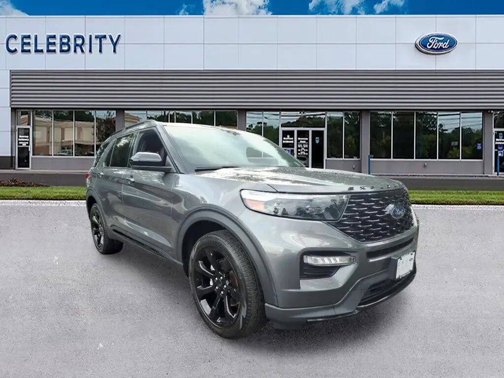 2024 Ford Explorer ST-Line — photo 1 of 13