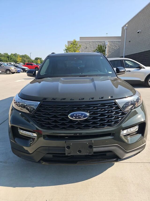 2022 Ford Explorer ST-Line