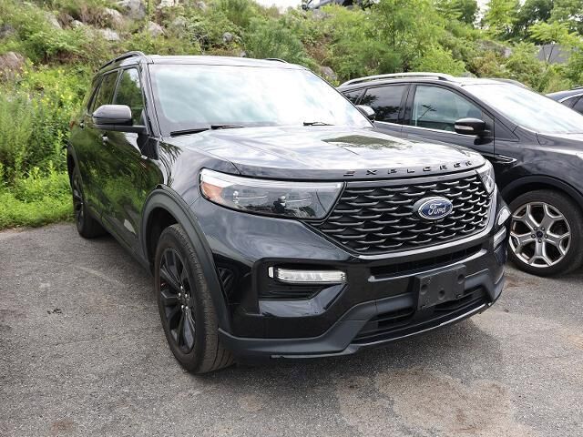 2024 Ford Explorer ST-Line — photo 1 of 14
