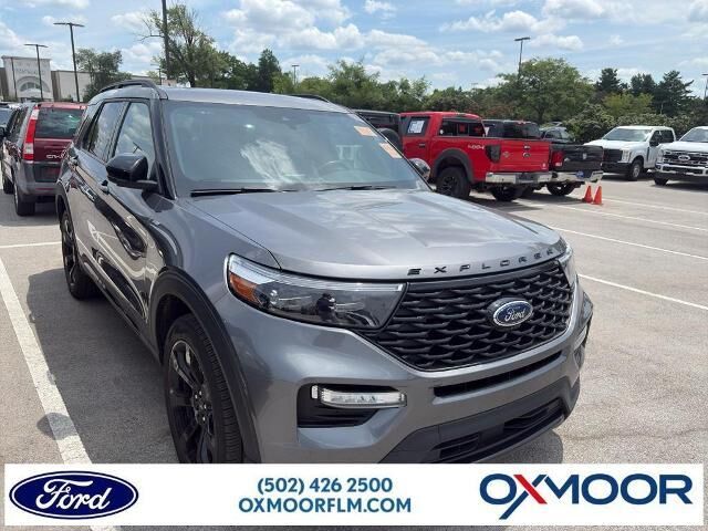 2024 Ford Explorer ST-Line — photo 1 of 13