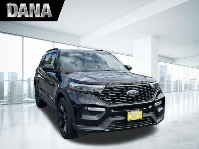 2023 Ford Explorer ST-Line — photo 1 of 26